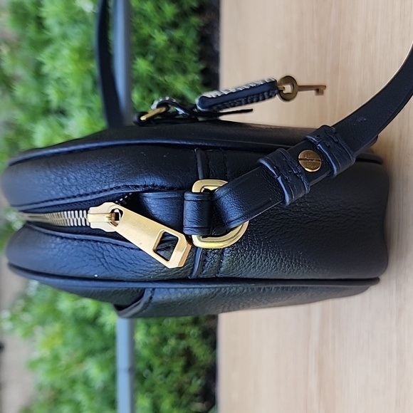 J. Crew Black circle bag in Italian leather with initials with Lock and keys - Picture 4 of 15